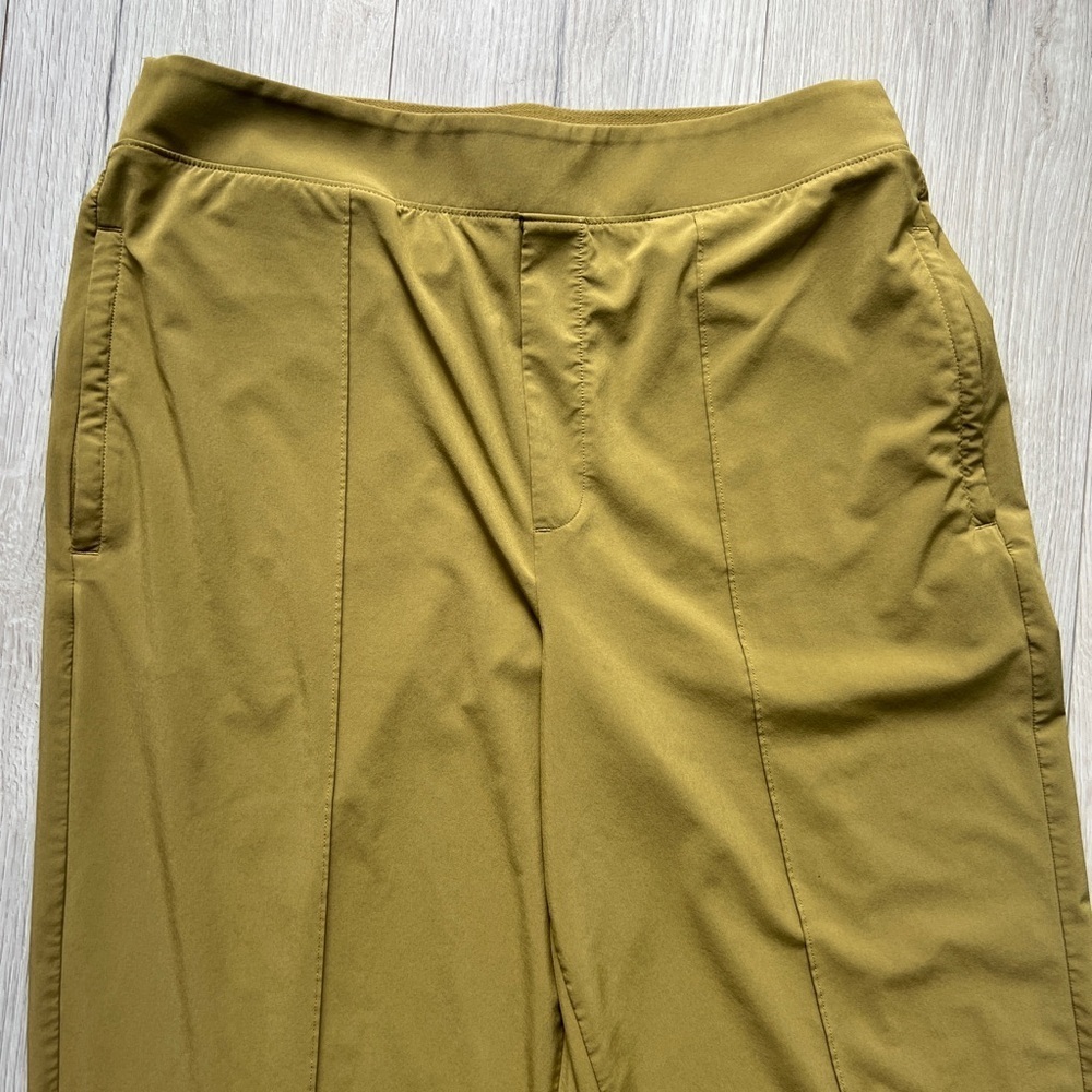 Athleta Vienna Slim Pants Athletic Pants Women's Size 12 EUC Gold Mustard - Picture 10 of 13